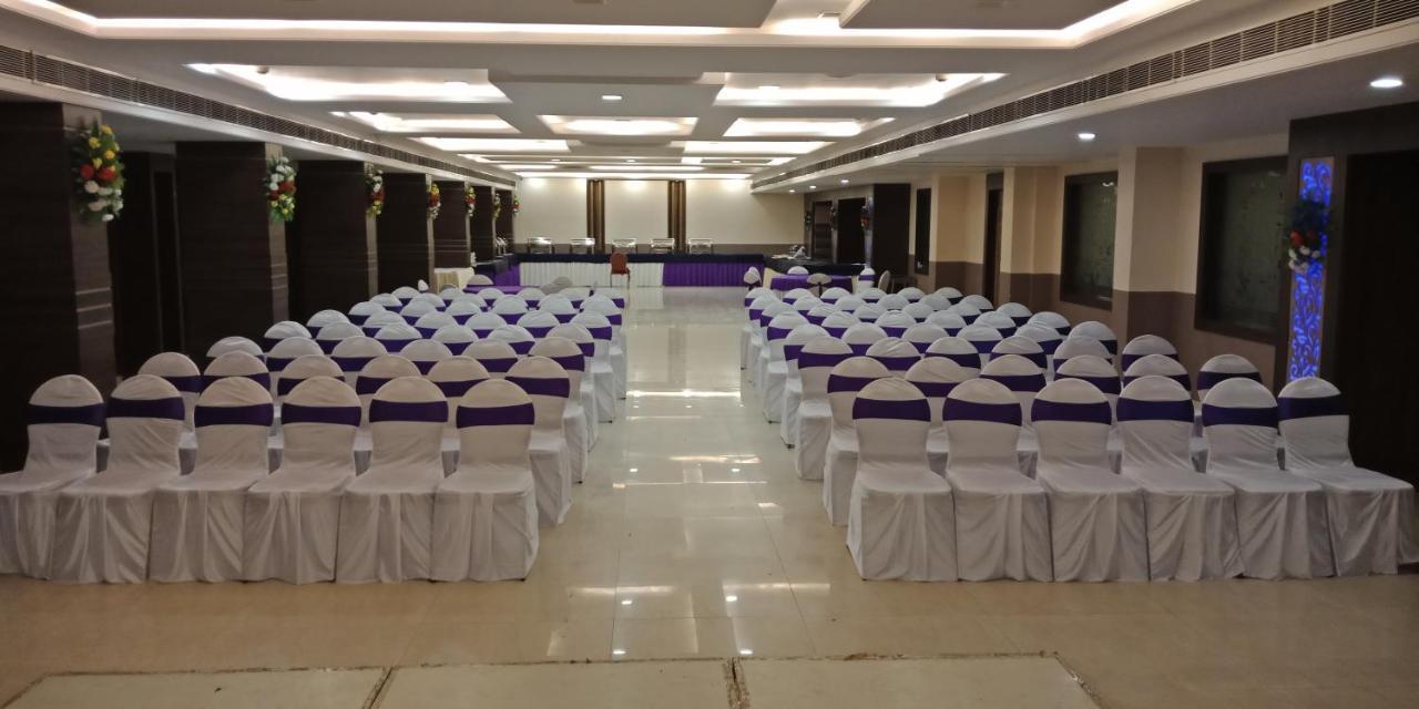Puja Residency Hotel Varanasi Luaran gambar