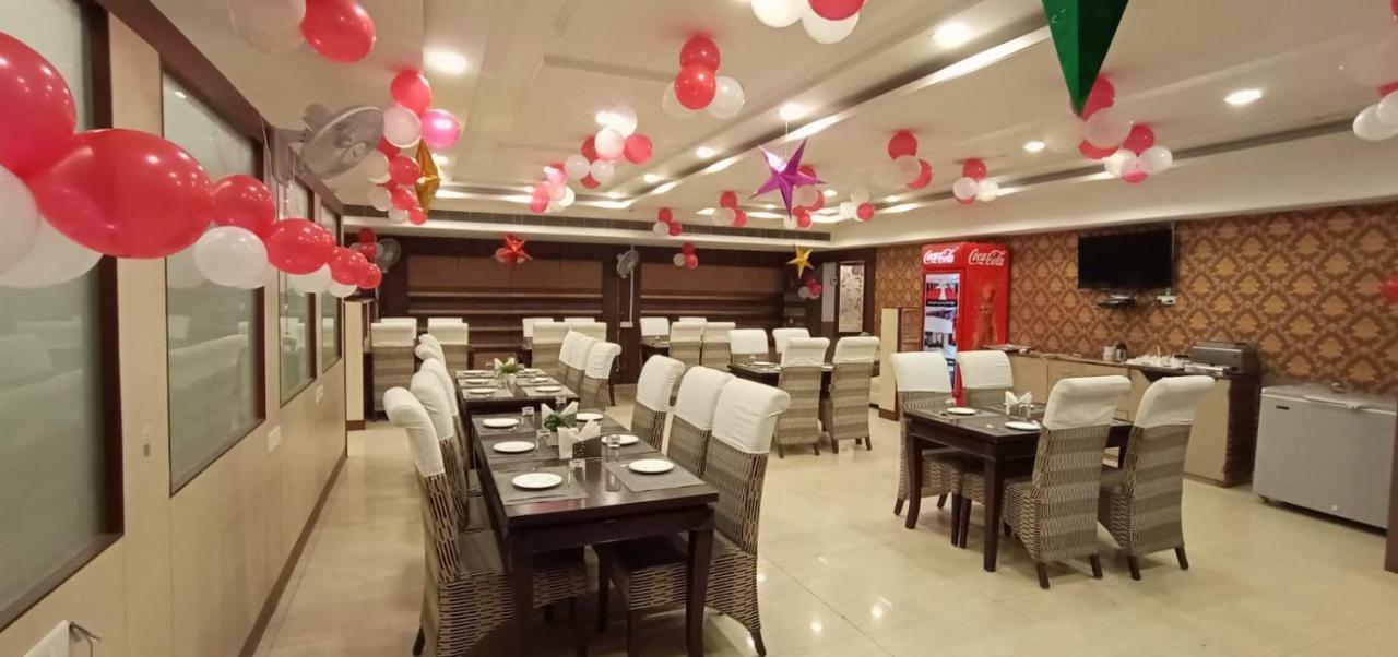 Puja Residency Hotel Varanasi Luaran gambar